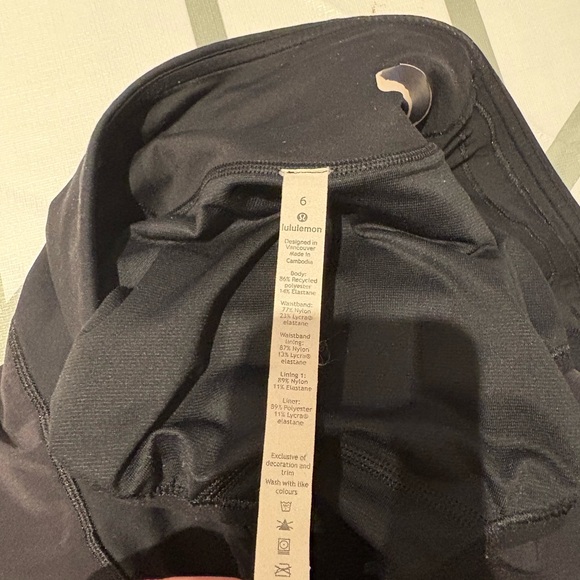 Lululemon Speed Up Low-Rise Lined Short 2.5 - Picture 4 of 4